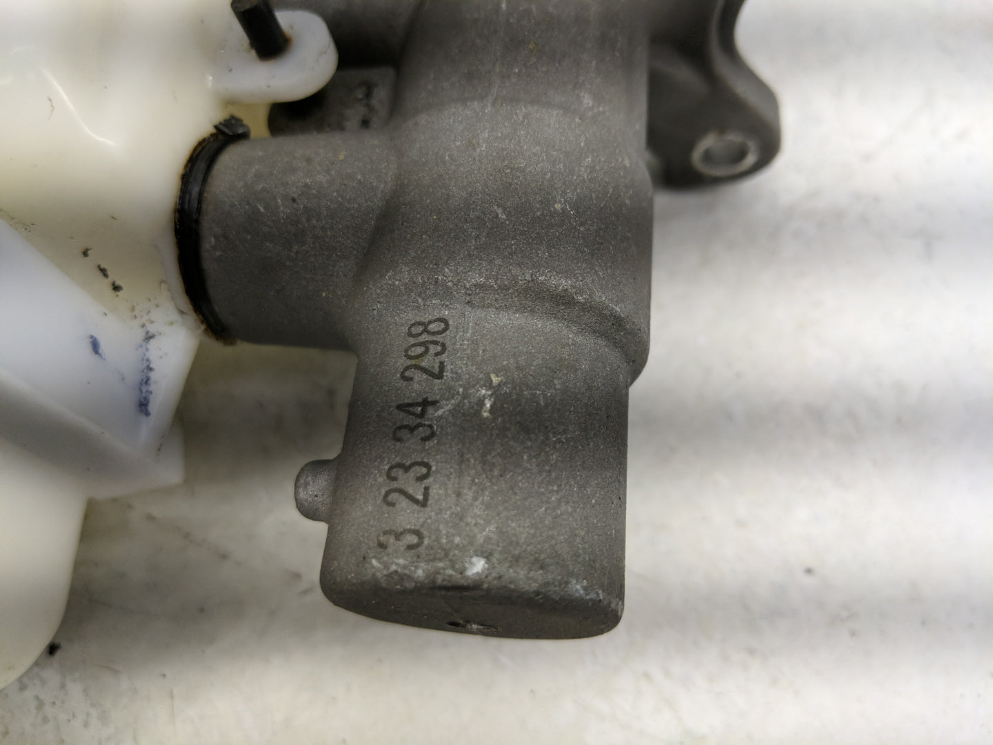 2011-2015 Kia Optima Brake Master Cylinder - Oemusedautoparts1.com