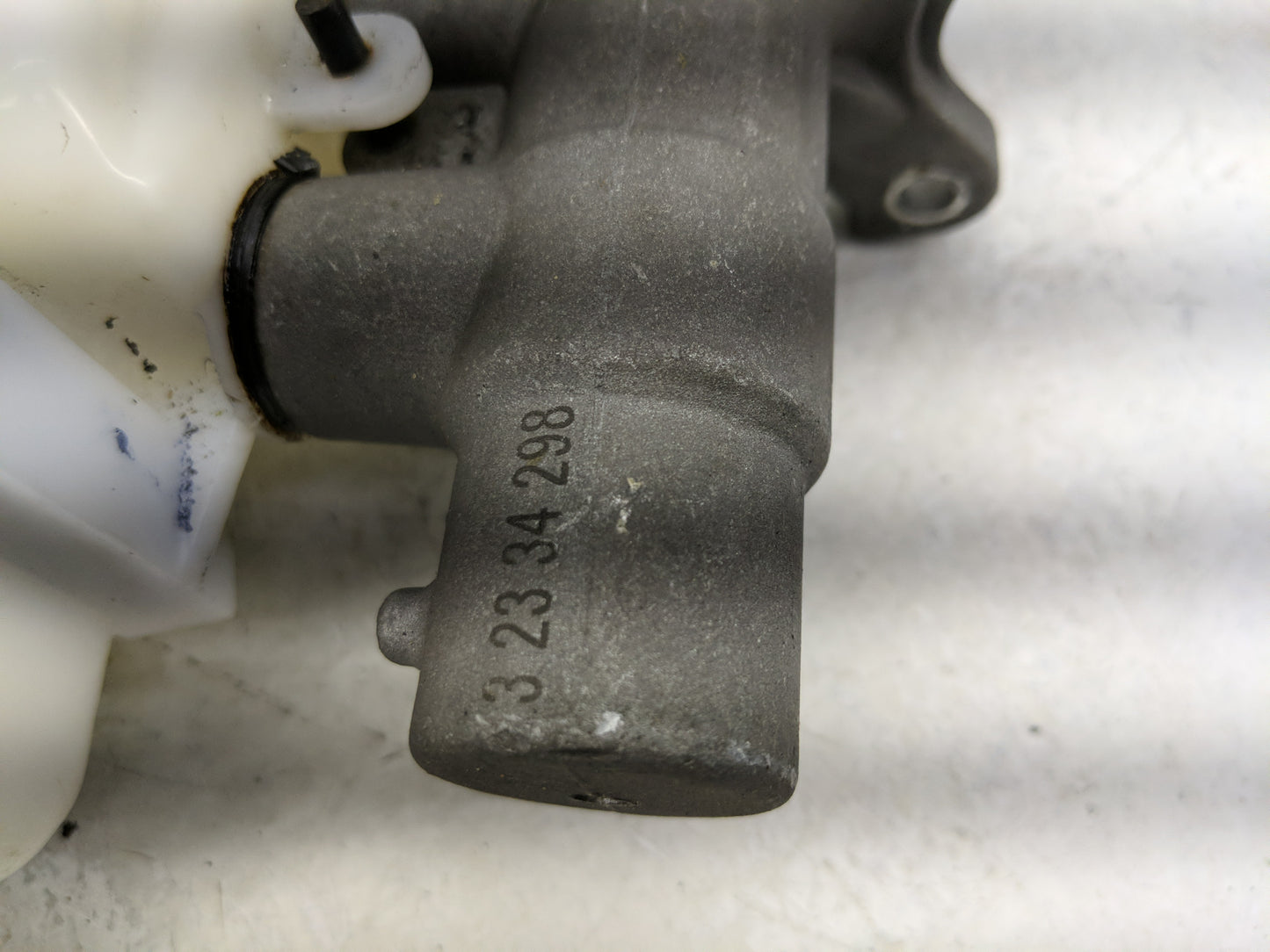 2011-2015 Kia Optima Brake Master Cylinder - Oemusedautoparts1.com