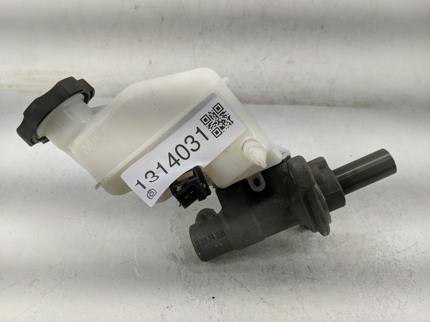 2011-2015 Kia Optima Brake Master Cylinder - Oemusedautoparts1.com