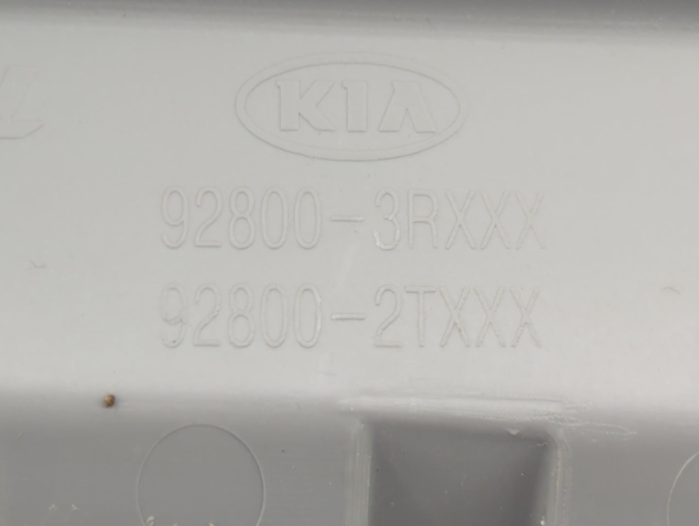 2013 Kia Optima Overhead Roof Console - Oemusedautoparts1.com