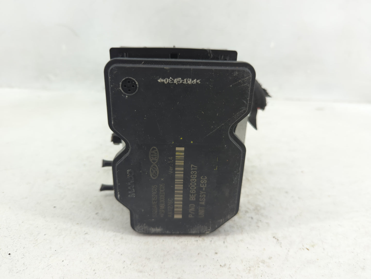 2011-2013 Kia Optima ABS Pump Control Module Replacement P/N:58920-2T550 Fits Fits 2011 2012 2013 OEM Used Auto Parts - Oemu