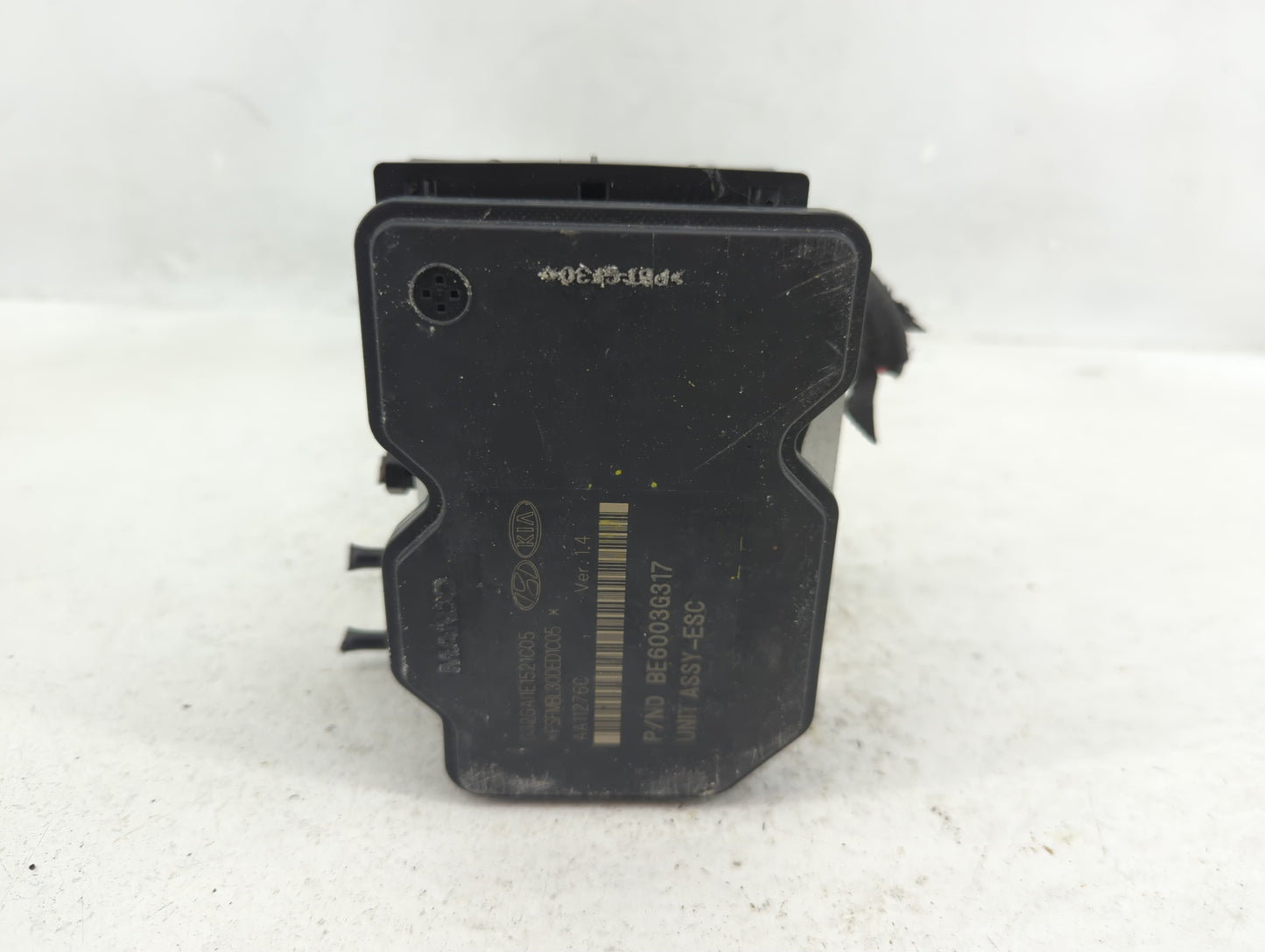 2011-2013 Kia Optima ABS Pump Control Module Replacement P/N:58920-2T550 Fits Fits 2011 2012 2013 OEM Used Auto Parts - Oemu