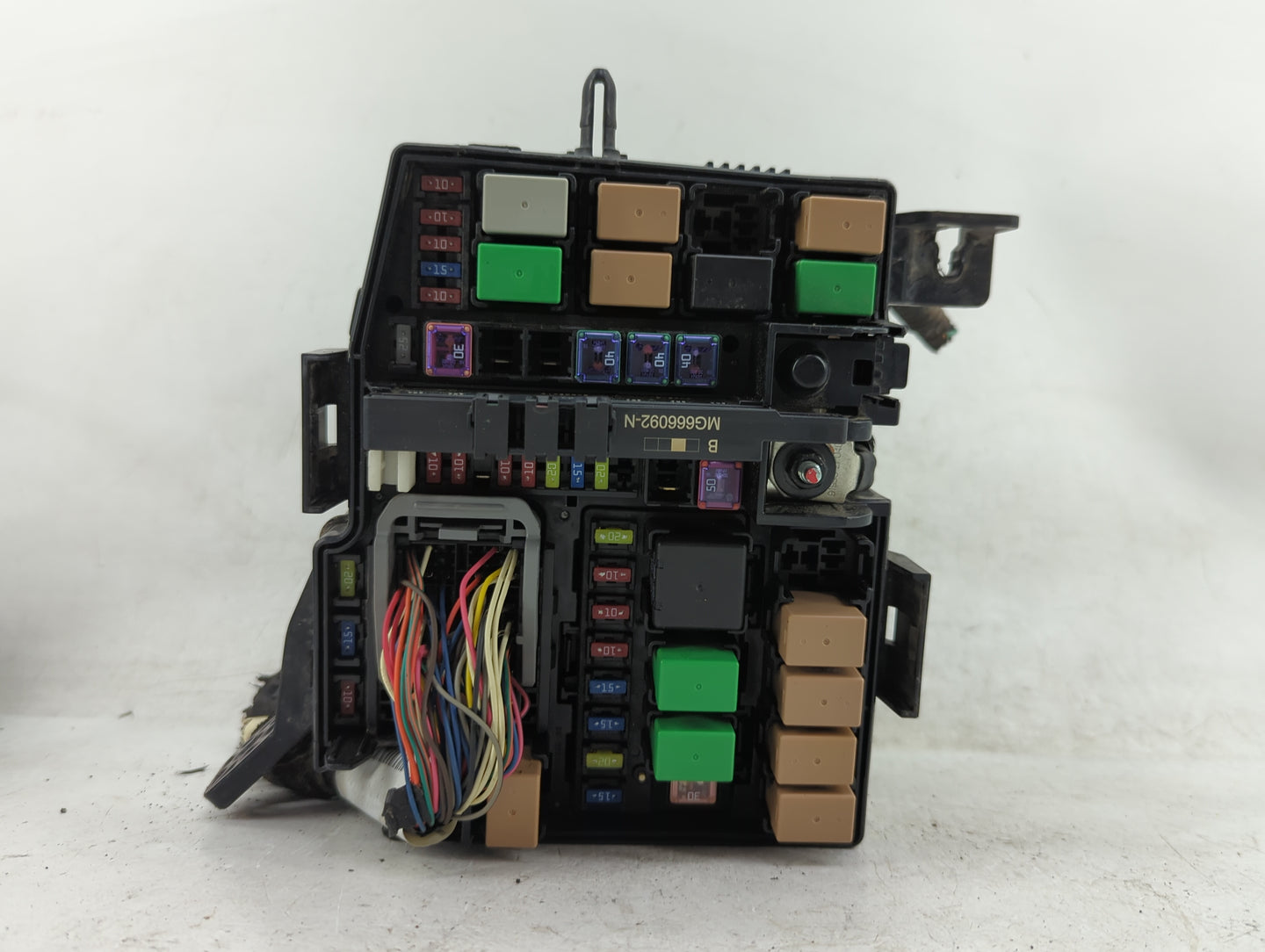 2011-2013 Kia Optima Fusebox Fuse Box Panel Relay Module P/N:912004C070QB Fits Fits 2011 2012 2013 OEM Used Auto Parts - Oem