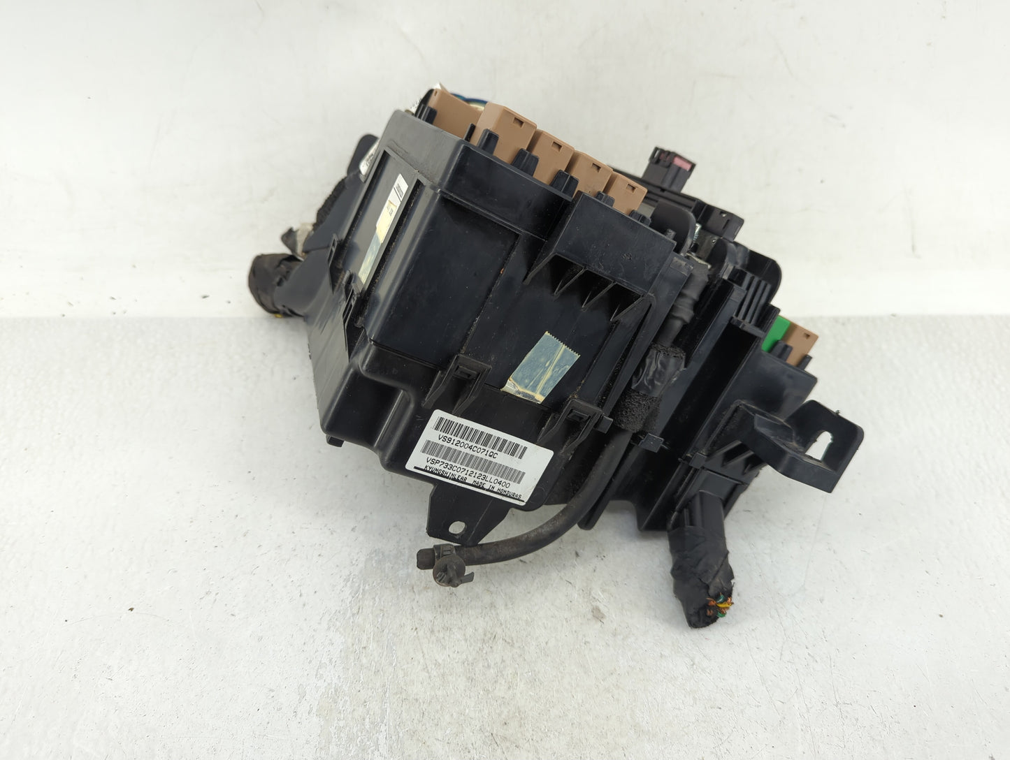 2011-2013 Kia Optima Fusebox Fuse Box Panel Relay Module Fits Fits 2011 2012 2013 OEM Used Auto Parts - Oemusedautoparts1.co