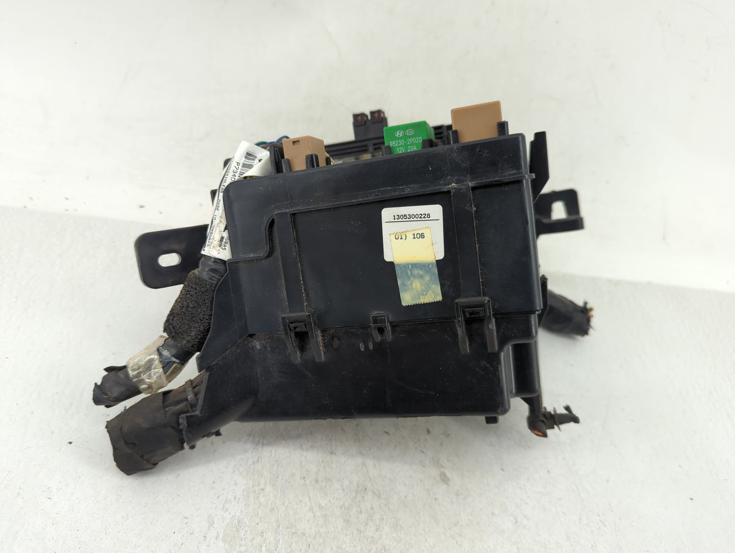 2011-2013 Kia Optima Fusebox Fuse Box Panel Relay Module Fits Fits 2011 2012 2013 OEM Used Auto Parts - Oemusedautoparts1.co