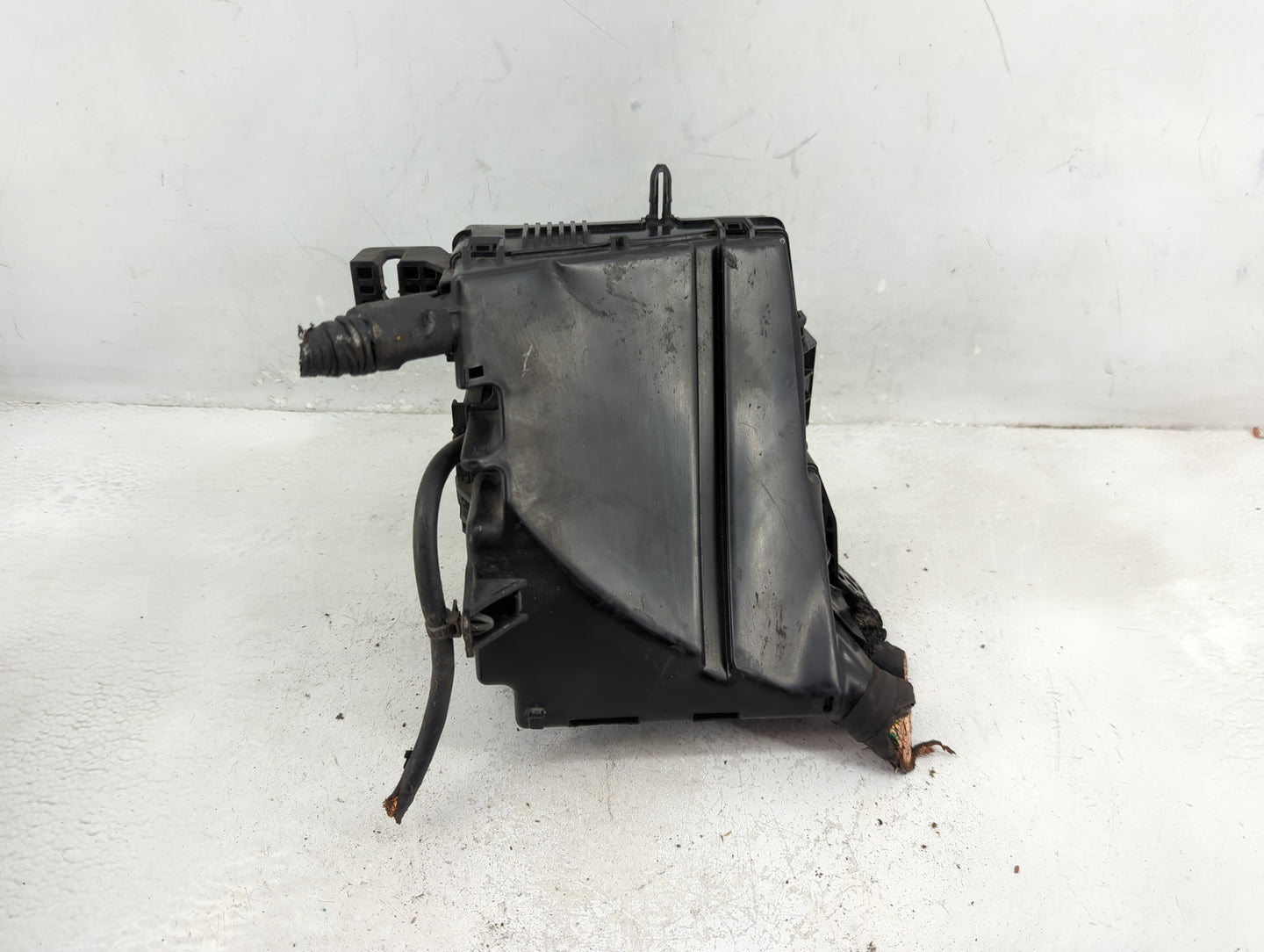 2011-2013 Kia Optima Fusebox Fuse Box Panel Relay Module P/N:91950-2T731 Fits Fits 2011 2012 2013 OEM Used Auto Parts - Oemu