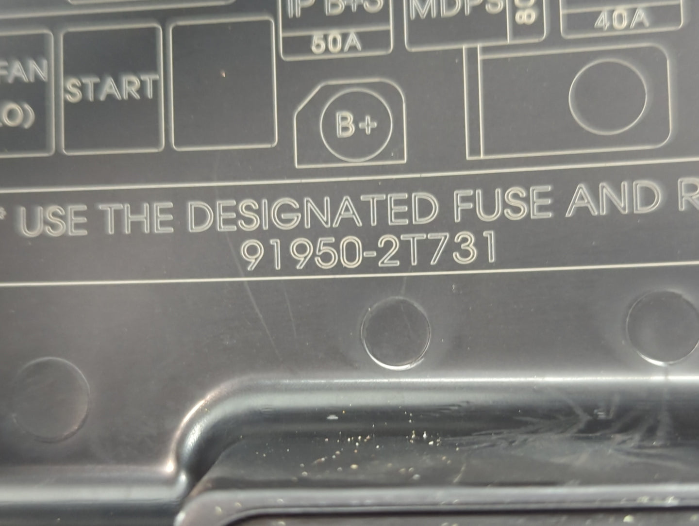 2011-2013 Kia Optima Fusebox Fuse Box Panel Relay Module P/N:91950-2T731 Fits Fits 2011 2012 2013 OEM Used Auto Parts - Oemu