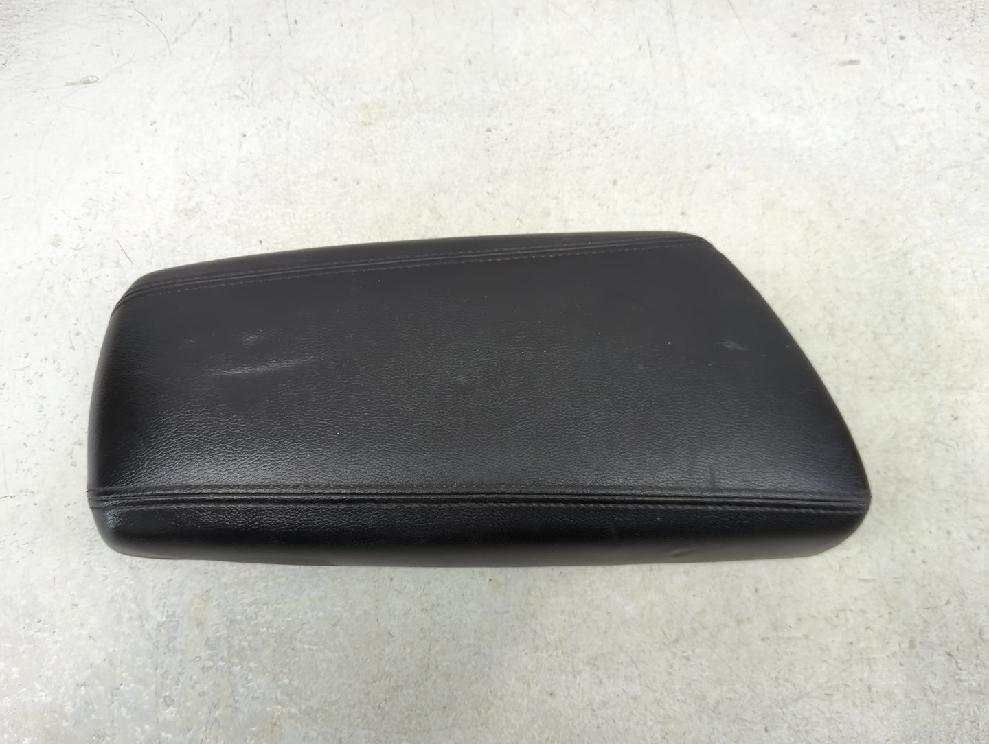 2013 Kia Optima Center Console Armrest Cover Lid Fits OEM Used Auto Parts - Oemusedautoparts1.com