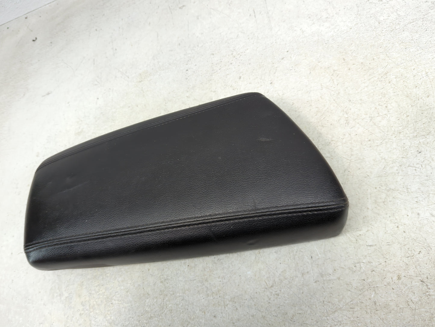 2013 Kia Optima Center Console Armrest Cover Lid Fits OEM Used Auto Parts - Oemusedautoparts1.com