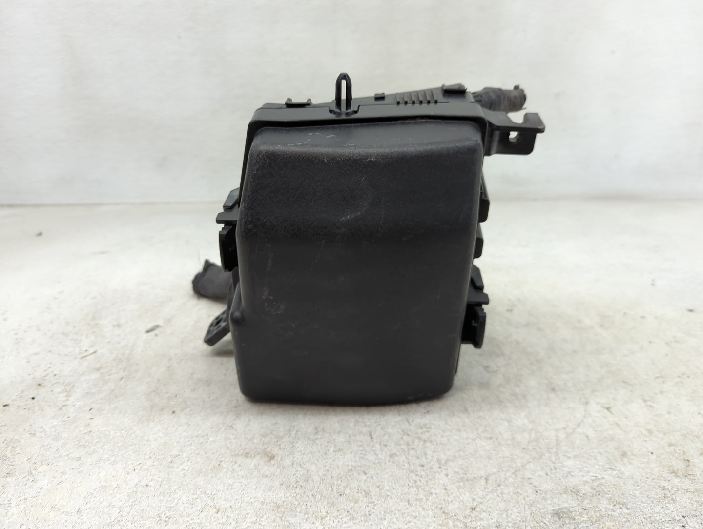 2011-2013 Kia Optima Fusebox Fuse Box Panel Relay Module P/N:91956-00003 Fits Fits 2011 2012 2013 OEM Used Auto Parts - Oemu