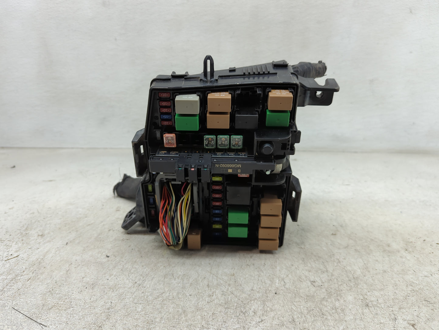 2011-2013 Kia Optima Fusebox Fuse Box Panel Relay Module P/N:91956-00003 Fits Fits 2011 2012 2013 OEM Used Auto Parts - Oemu