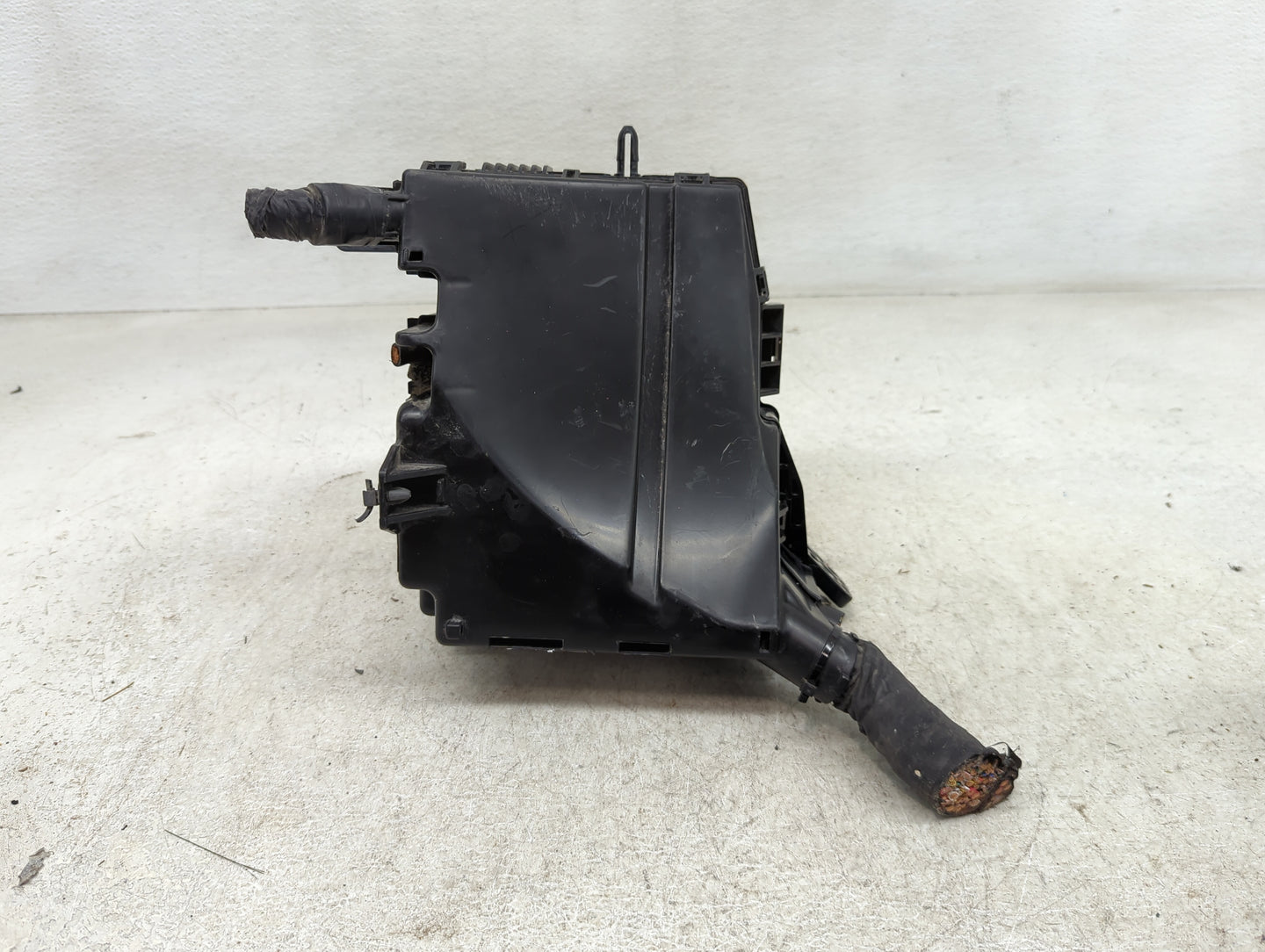 2011-2013 Kia Optima Fusebox Fuse Box Panel Relay Module P/N:91956-00003 Fits Fits 2011 2012 2013 OEM Used Auto Parts - Oemu