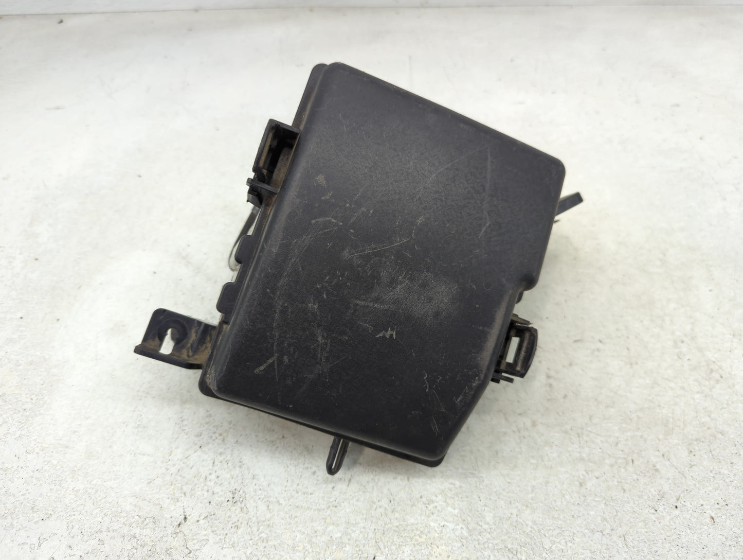 2011-2013 Kia Optima Fusebox Fuse Box Panel Relay Module P/N:91950-2T731 Fits Fits 2011 2012 2013 OEM Used Auto Parts - Oemu