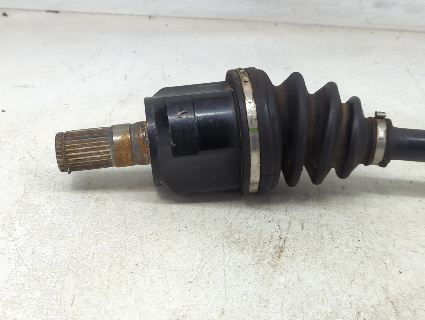 2011-2013 Kia Optima Axle Shaft Front Driver Cv C/v - Oemusedautoparts1.com