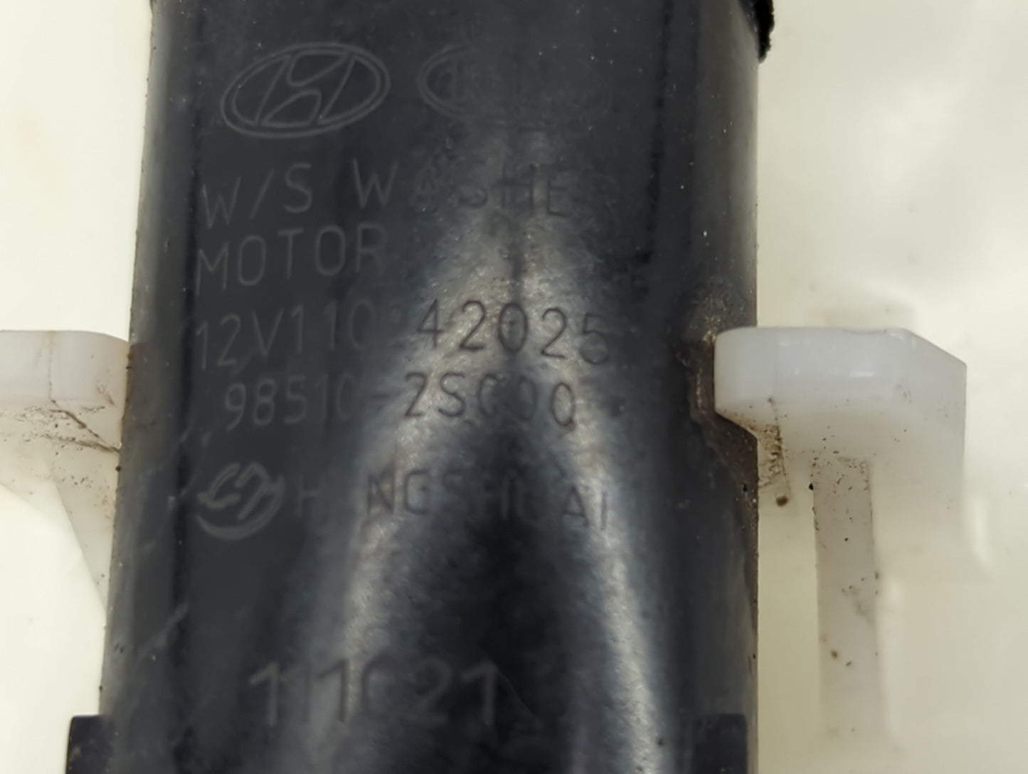 2011-2015 Kia Optima Windshield Washer Fluid Reservoir Bottle Oem - Oemusedautoparts1.com