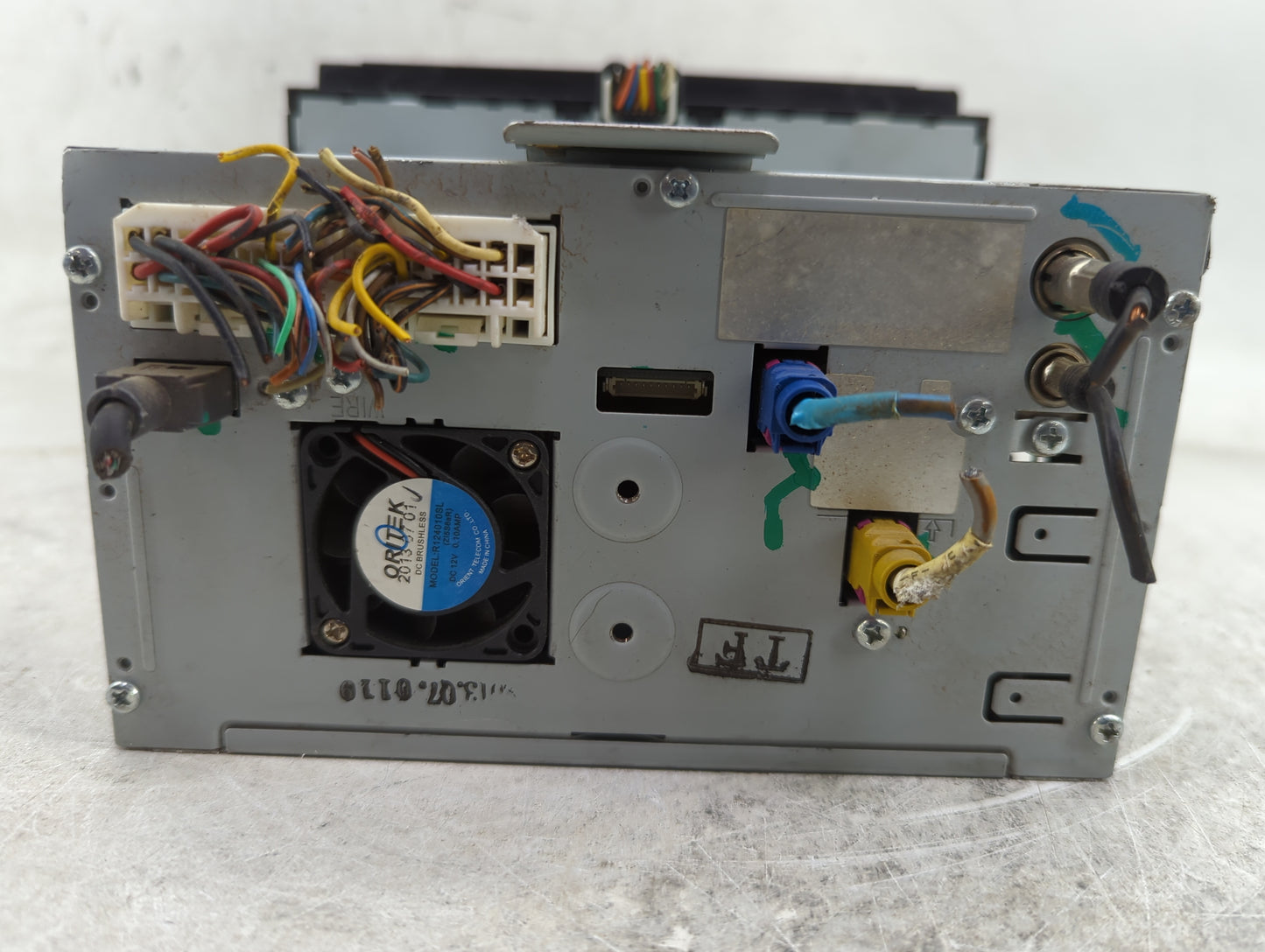 2011-2013 Kia Optima Radio AM FM Cd Player Receiver Replacement P/N:965604U102EC5 96560-4U102EC5 Fits Fits 2011 2012 2013 OE