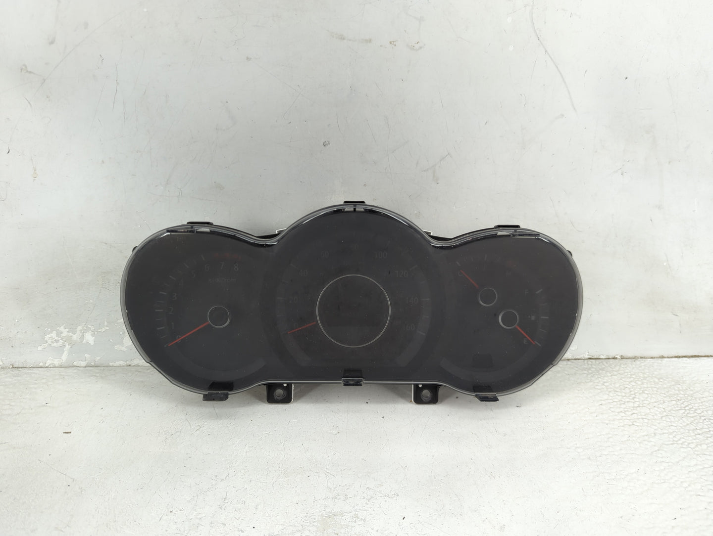 2012-2013 Kia Optima Instrument Cluster Speedometer Gauges P/N:94001-2T322 Miles:134K Fits Fits 2012 2013 OEM Used Auto Part