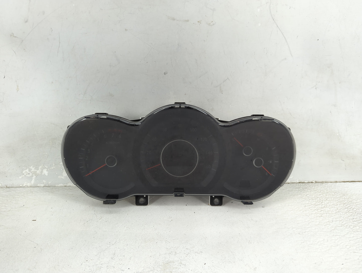 2012-2013 Kia Optima Instrument Cluster Speedometer Gauges P/N:94001-2T322 Miles:134K Fits Fits 2012 2013 OEM Used Auto Part