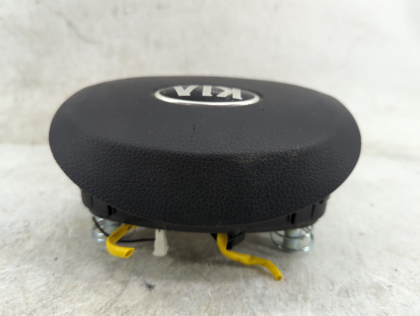 2013 Kia Optima Air Bag Driver Left Steering Wheel Mounted Fits OEM Used Auto Parts - Oemusedautoparts1.com