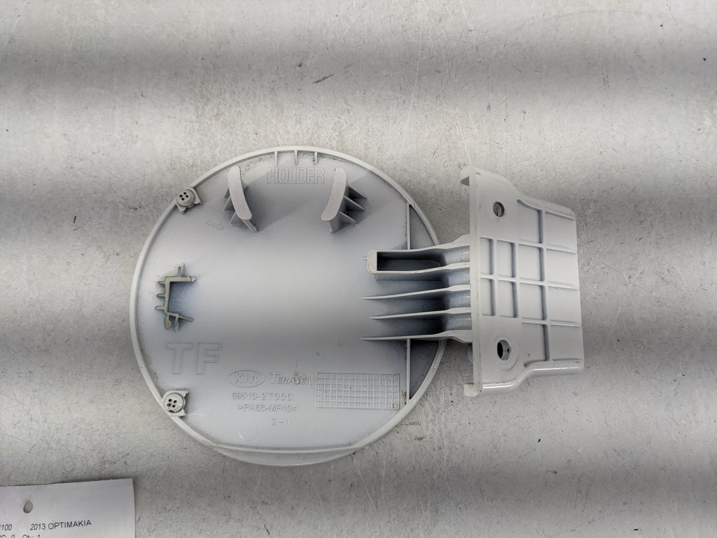 2013 Kia Optima Fuel Tank Door Lid Gas Tank White - Oemusedautoparts1.com