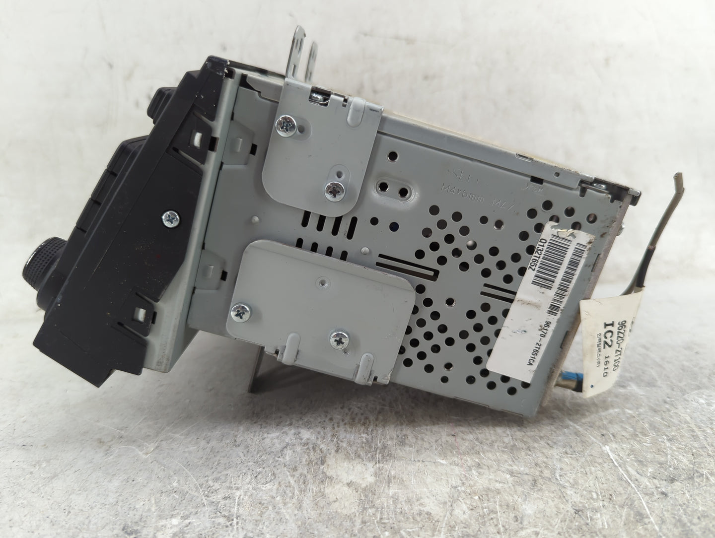 2011-2013 Kia Optima Radio Control Panel 1467832 - Oemusedautoparts1.com