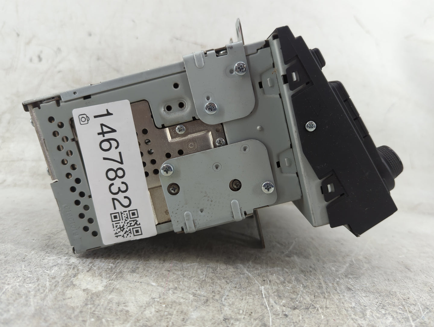 2011-2013 Kia Optima Radio Control Panel 1467832 - Oemusedautoparts1.com