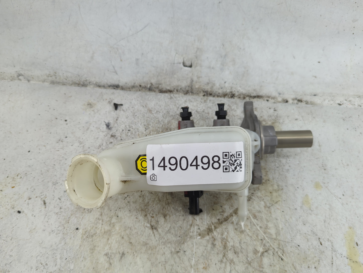 2011-2015 Kia Optima Brake Master Cylinder 1490498 - Oemusedautoparts1.com