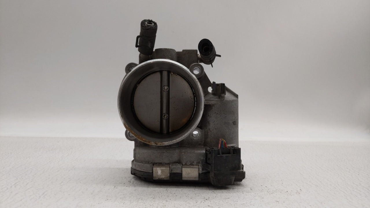 2011-2015 Kia Optima Throttle Body P/N:35100-2G700 Fits Fits 2011 2012 2013 2014 2015 2016 OEM Used Auto Parts - Oemusedauto