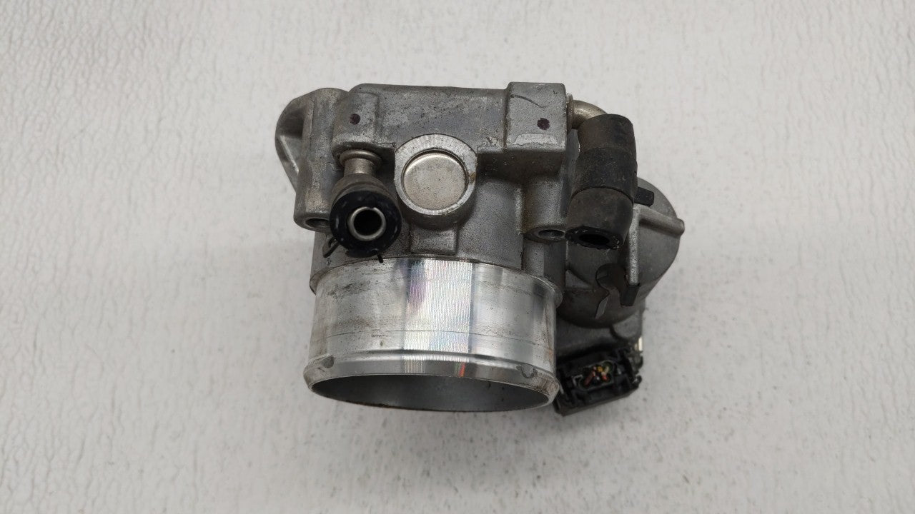 2011-2015 Kia Optima Throttle Body P/N:35100-2G700 Fits Fits 2011 2012 2013 2014 2015 2016 OEM Used Auto Parts - Oemusedauto