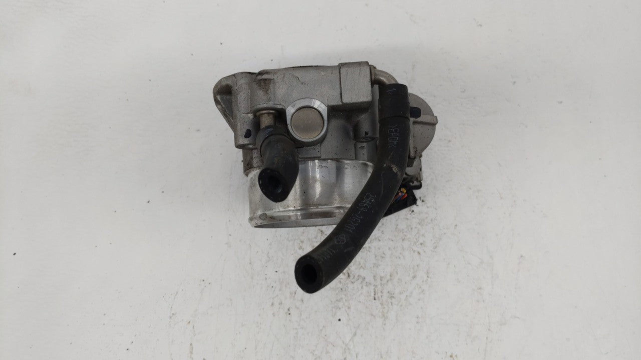 2011-2015 Kia Optima Throttle Body P/N:35100-2G700 Fits Fits 2011 2012 2013 2014 2015 2016 OEM Used Auto Parts - Oemusedauto
