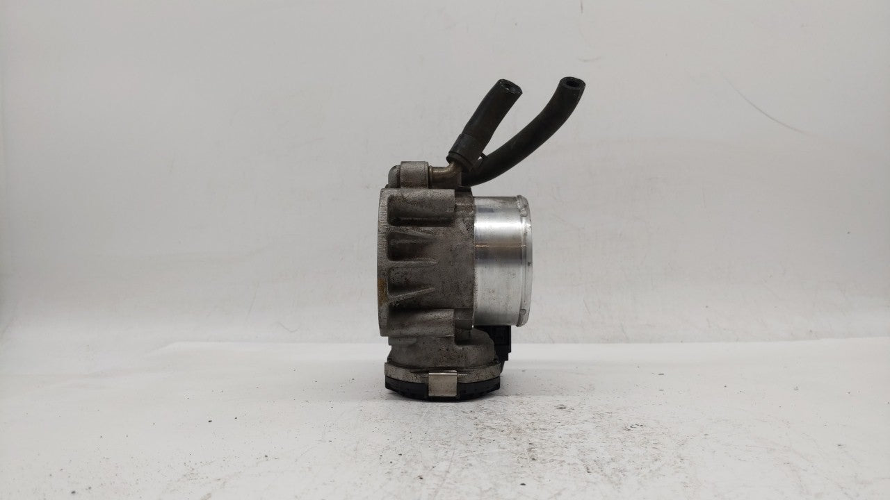 2011-2015 Kia Optima Throttle Body P/N:35100-2G700 Fits Fits 2011 2012 2013 2014 2015 2016 OEM Used Auto Parts - Oemusedauto