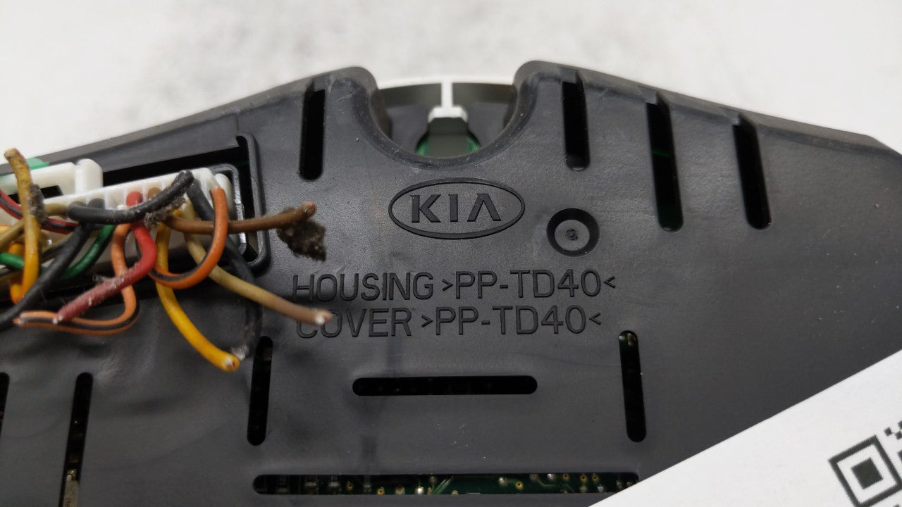 2011-2013 Kia Optima Instrument Cluster Speedometer Gauges P/N:94011-4U012 94011-4U010 Fits Fits 2011 2012 2013 OEM Used Aut