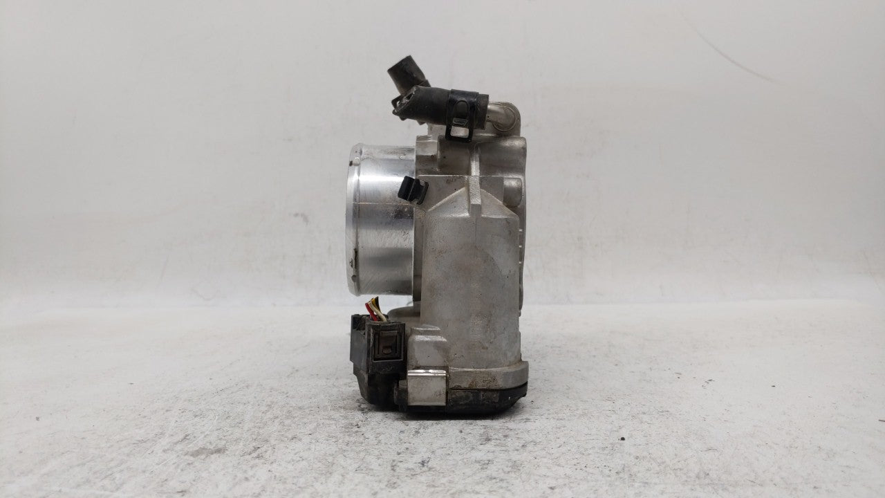 2011-2015 Kia Optima Throttle Body P/N:35100-2G700 Fits Fits 2011 2012 2013 2014 2015 2016 OEM Used Auto Parts - Oemusedauto