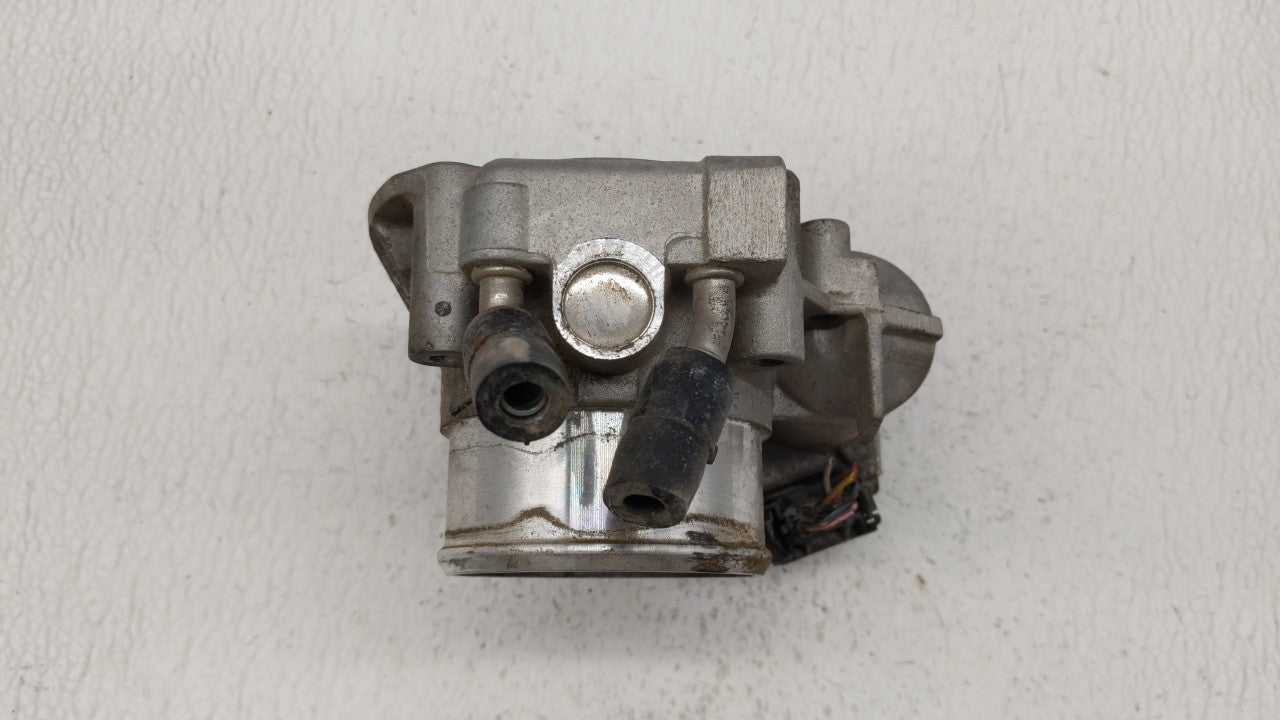 2011-2015 Kia Optima Throttle Body P/N:35100-2G710 Fits Fits 2011 2012 2013 2014 2015 2016 OEM Used Auto Parts - Oemusedauto