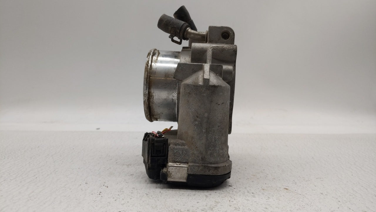 2011-2015 Kia Optima Throttle Body P/N:35100-2G710 Fits Fits 2011 2012 2013 2014 2015 2016 OEM Used Auto Parts - Oemusedauto