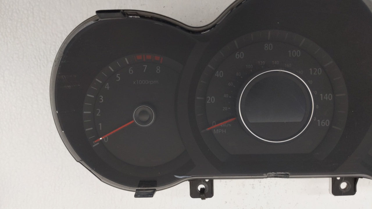 2012-2013 Kia Optima Instrument Cluster Speedometer Gauges P/N:94001-2T323 94001-2T322 Fits Fits 2012 2013 OEM Used Auto Par