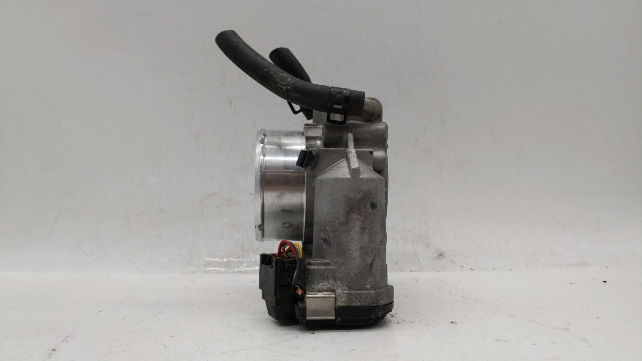 2011-2015 Kia Optima Throttle Body P/N:35100-2G700 Fits Fits 2011 2012 2013 2014 2015 2016 OEM Used Auto Parts - Oemusedauto
