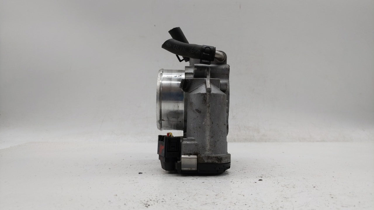 2011-2015 Kia Optima Throttle Body P/N:35100-2G700 Fits Fits 2011 2012 2013 2014 2015 2016 OEM Used Auto Parts - Oemusedauto