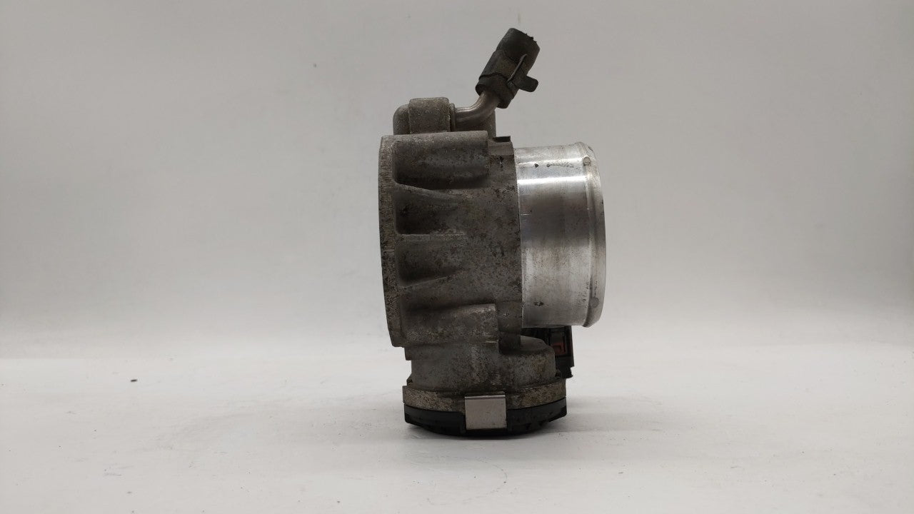 2011-2015 Kia Optima Throttle Body P/N:35100-2G700 Fits Fits 2011 2012 2013 2014 2015 2016 OEM Used Auto Parts - Oemusedauto
