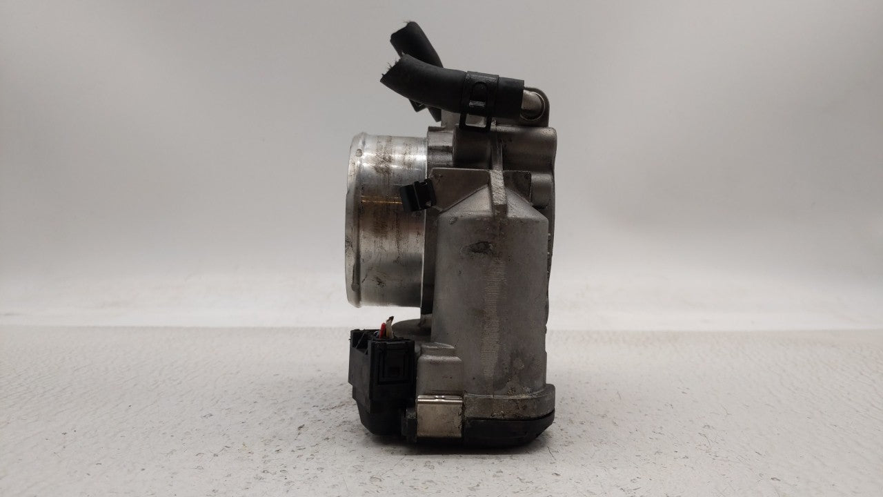 2011-2015 Kia Optima Throttle Body P/N:35100-2G700 Fits Fits 2011 2012 2013 2014 2015 2016 OEM Used Auto Parts - Oemusedauto