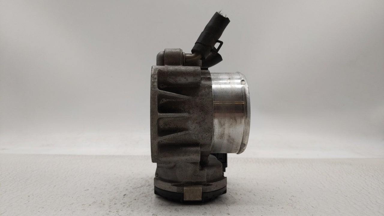 2011-2015 Kia Optima Throttle Body P/N:35100-2G700 Fits Fits 2011 2012 2013 2014 2015 2016 OEM Used Auto Parts - Oemusedauto