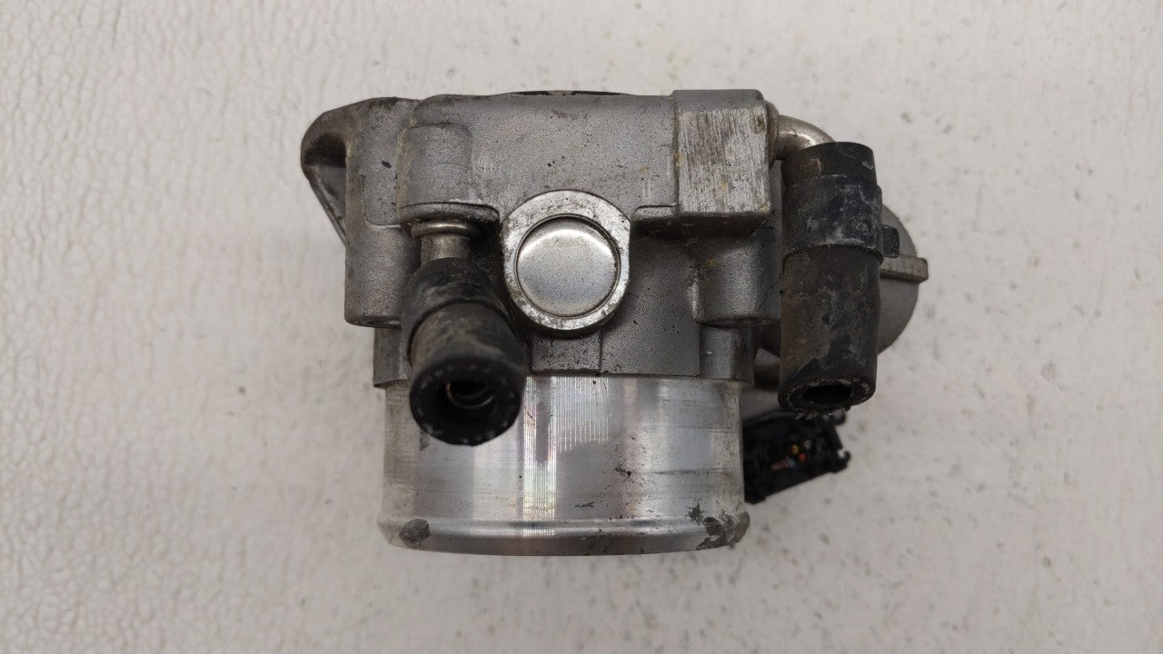 2011-2015 Kia Optima Throttle Body P/N:35100-2G700 Fits Fits 2011 2012 2013 2014 2015 2016 OEM Used Auto Parts - Oemusedauto