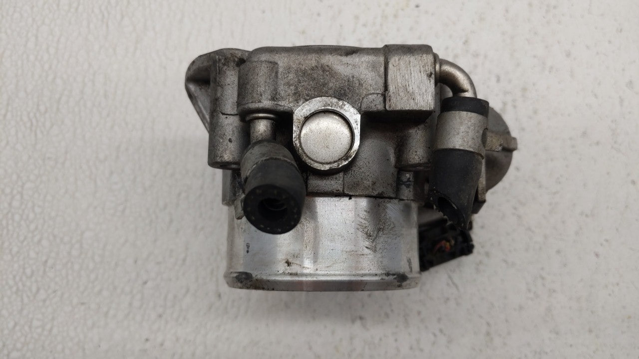 2011-2015 Kia Optima Throttle Body P/N:35100-2G700 Fits Fits 2011 2012 2013 2014 2015 2016 OEM Used Auto Parts - Oemusedauto