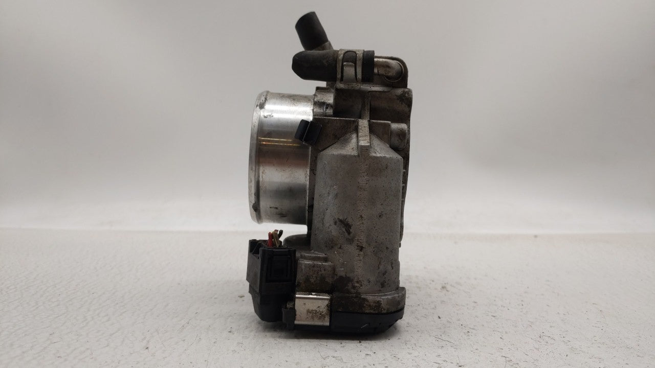 2011-2015 Kia Optima Throttle Body P/N:35100-2G700 Fits Fits 2011 2012 2013 2014 2015 2016 OEM Used Auto Parts - Oemusedauto