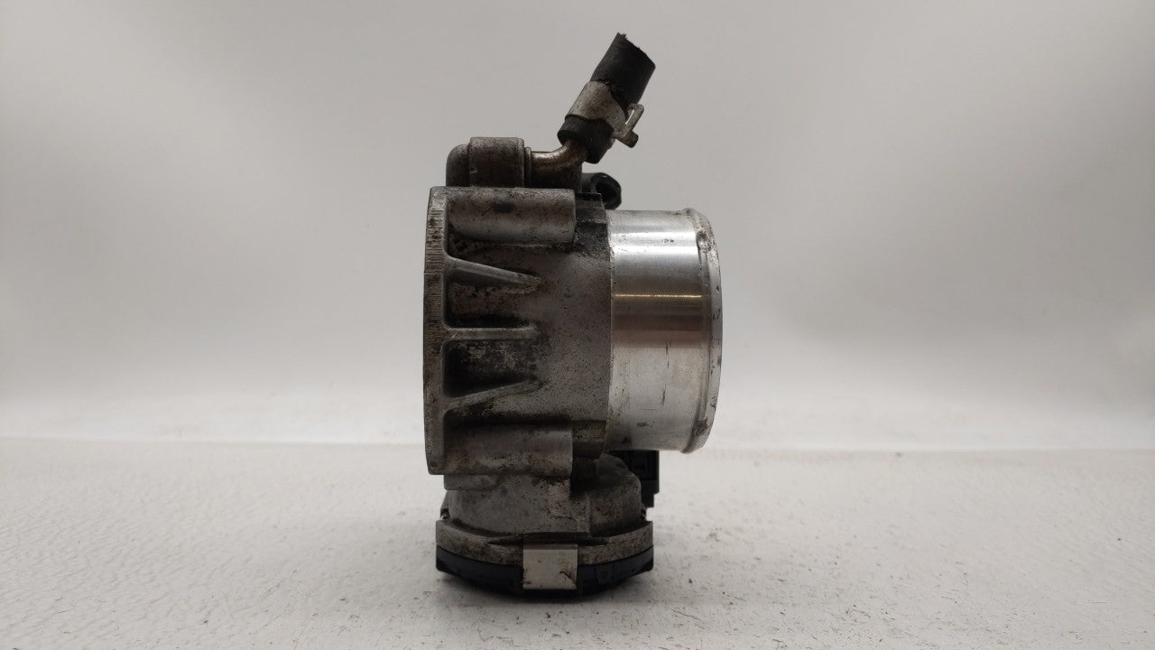 2011-2015 Kia Optima Throttle Body P/N:35100-2G700 Fits Fits 2011 2012 2013 2014 2015 2016 OEM Used Auto Parts - Oemusedauto