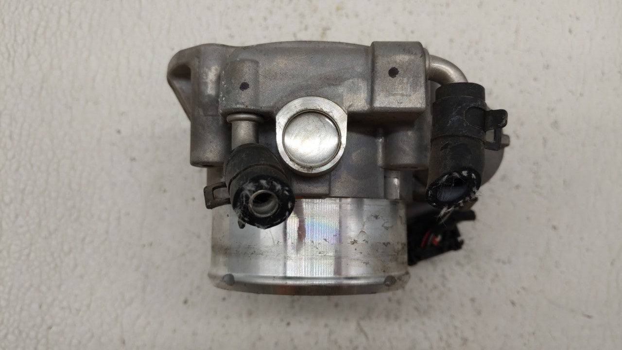 2011-2015 Kia Optima Throttle Body P/N:35100-2G700 Fits Fits 2011 2012 2013 2014 2015 2016 OEM Used Auto Parts - Oemusedauto