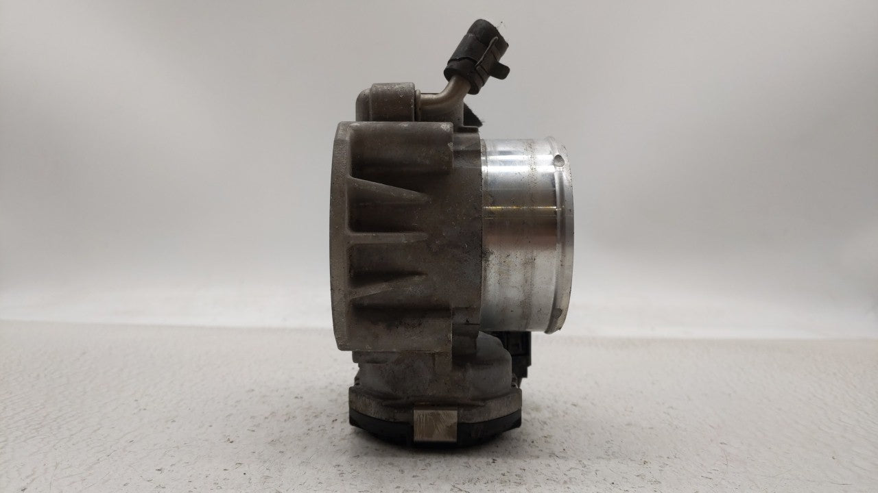 2011-2015 Kia Optima Throttle Body P/N:35100-2G700 Fits Fits 2011 2012 2013 2014 2015 2016 OEM Used Auto Parts - Oemusedauto
