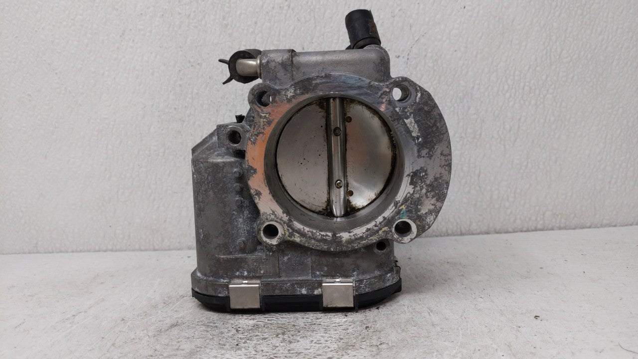 2011-2015 Kia Optima Throttle Body P/N:35100-2G700 Fits Fits 2011 2012 2013 2014 2015 2016 OEM Used Auto Parts - Oemusedauto