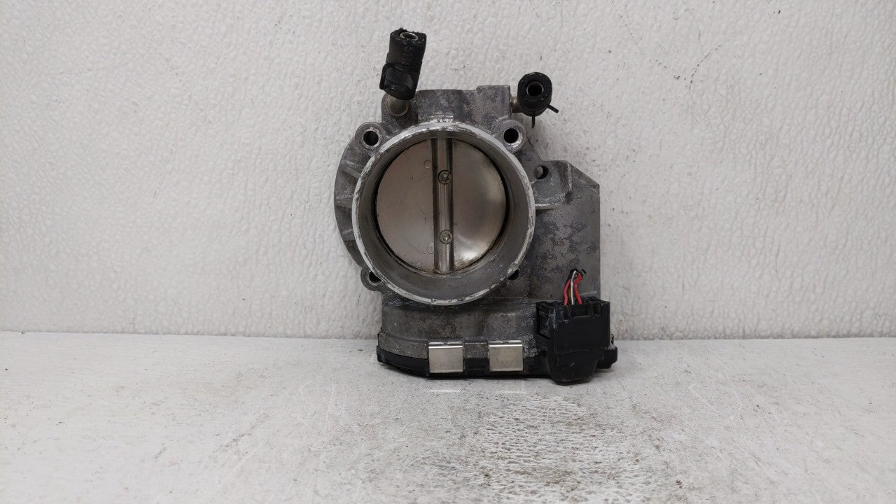 2011-2015 Kia Optima Throttle Body P/N:35100-2G700 Fits Fits 2011 2012 2013 2014 2015 2016 OEM Used Auto Parts - Oemusedauto