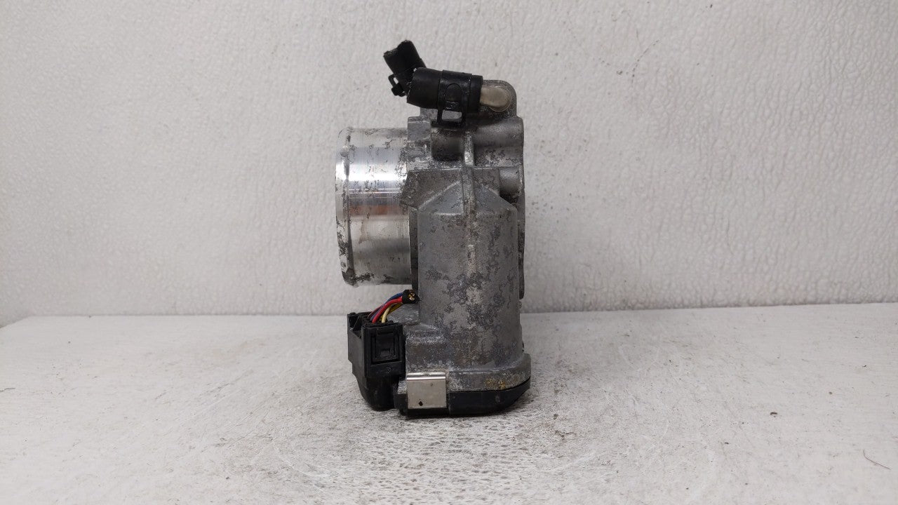 2011-2015 Kia Optima Throttle Body P/N:35100-2G700 Fits Fits 2011 2012 2013 2014 2015 2016 OEM Used Auto Parts - Oemusedauto